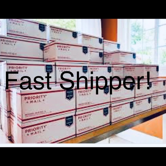 Meet your Posher, Treasure - Picture 4 of 5